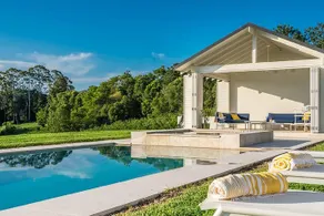 Your Luxury Escape - Fairway - Image 1