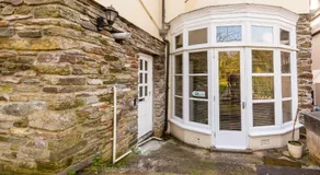 Elm Lodge - Image 2