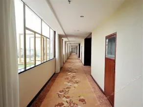Zhengjiu Hotel - Image 2