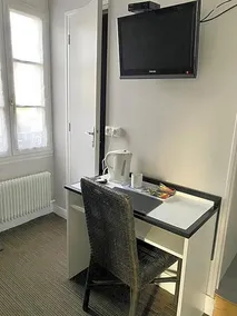 Celine (Hôtel de la Gare) - Image 2