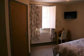 Old Coach Inn - Image 5