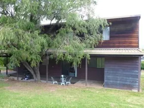 Holiday Home & "The Retreat" - Image 4
