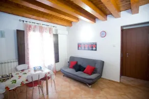 The House of Castle Apartments - Image 4