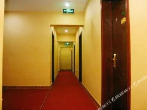 Gold and Silver Garden Inn - Image 5