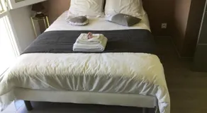 Chambre privative dans grande maison - Image 2