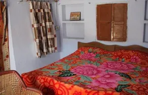 Mango Hard Rock Guesthouse - Image 2