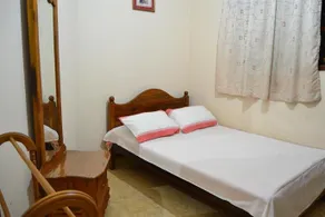 Travellers Rest Home - Image 3