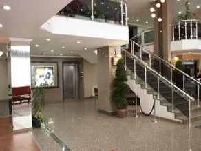 Grand Uzcan Hotel - Image 2