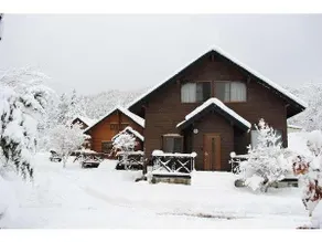 Log House Cottage Oze Toumeisou - Image 1
