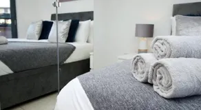 Beach Walk, SA1, by Stay South Wales - Free WiFi & Parking - Close to the beach & city - Image 4