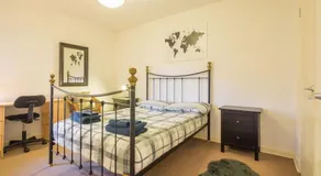 Super CENTRAL Cambridge Flat For Up To 4 People - Image 2