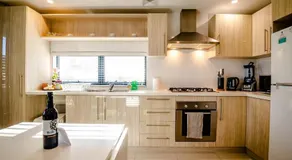VIP STAYS - MODERN WATSON PLACE - Image 3