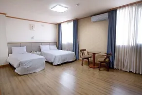 New Island Tourist Hotel - Image 5