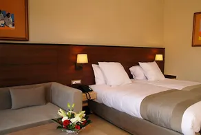 Oasis Palm Hotel - Image 4