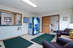 AMERICAS BEST VALUE INN - Image 5