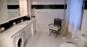 Daphne's Apartment - Image 4