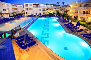 Menia Beach Hotel - Image 5