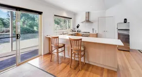 Acacia Lakehouse - Image 4