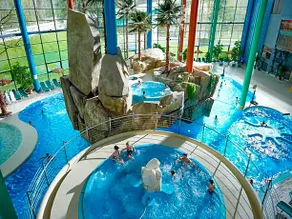 Aqua Apartment Centre - Image 2