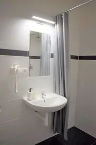 Hostel Apartments - Image 2