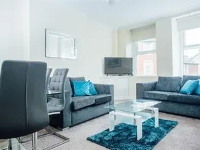 Holton House Barry - Image 2