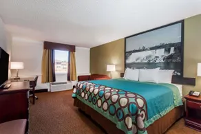 Super 8 by Wyndham Hamburg - Image 4