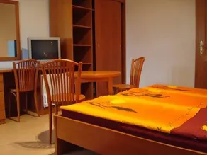 Aqua Azur Guesthouse - Image 3