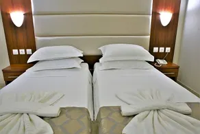 Marathon Hotel - Image 5