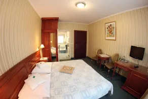 Adriano Spa - Image 4