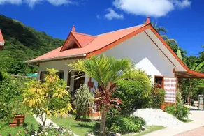 Veronic Selfcatering Guest House - Image 3