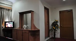 Hotel Megacity - Image 3