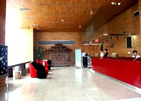 Dalian Green Apple Film Theme Hotel - Image 3