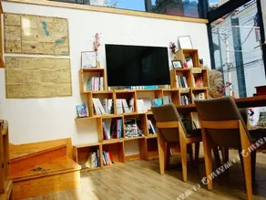 Mumu Hotel - Image 4