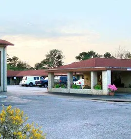 Springdale Inn - Image 1