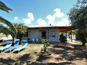 Cozy Holiday Home in Ricadi near Sea - Image 1