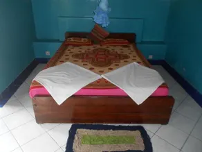 Sunny's Guest House - Image 2