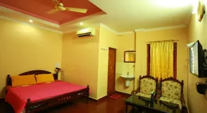 Surabhi Tourist Home - Image 3