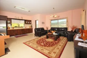 Motel in the Village - Image 2