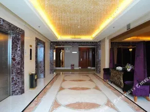 Golden Wave Hotel - Image 5