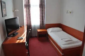 GOSTI ČE KUM - Image 5