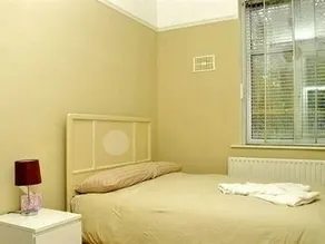 MyStay Park Mansions - Image 4