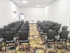 Holiday Inn Danbury-Bethel @ I-84 - Image 5