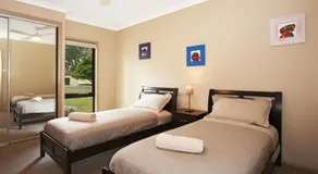 Panorama @ the Lake - Pet Friendly - 15 Mins to Hyams Beach - Image 5
