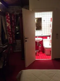 Oihalia Guesthouse - Image 4