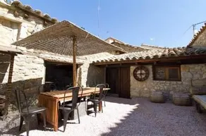 Valencia Boutique Rubielos - Image 5