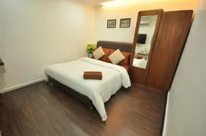 White Hotel - Image 5