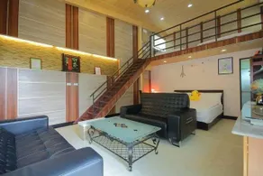 Golden Classic House - Image 3