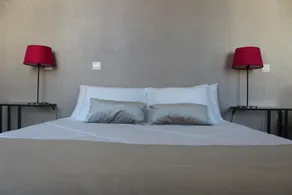 Domus 26 Guesthouse B&B - Image 5