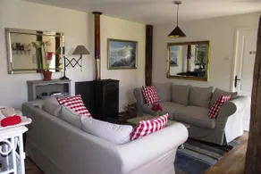 Les Touches Bed & Breakfast - Image 4