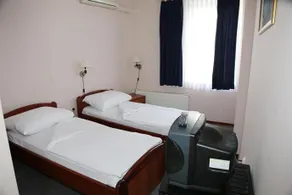 Hotel Carlstadt - Image 5